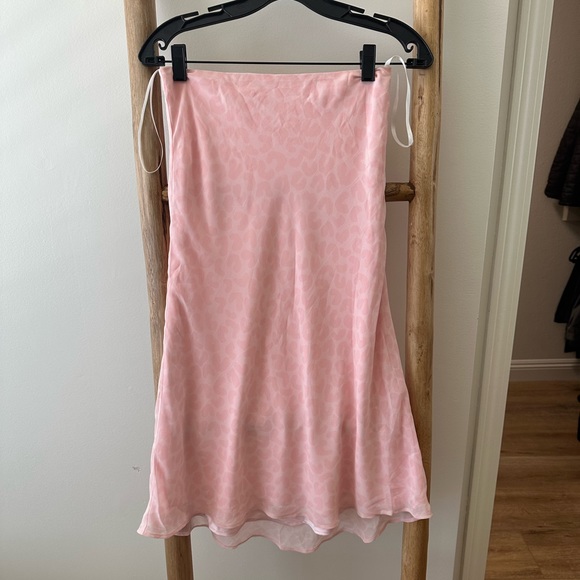 LPA Lucy Skirt in Pink Leopard - Picture 5 of 7